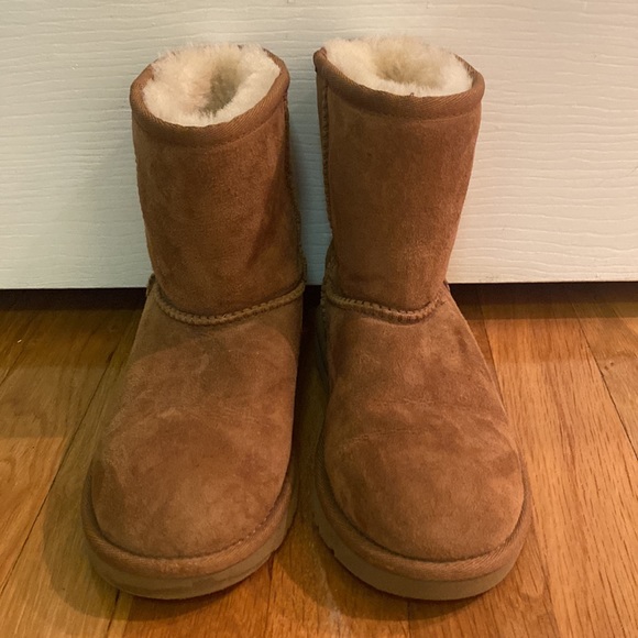 UGG Other - UGG Classic Short Boots